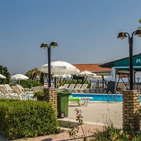 Daskalos Complex Kavos